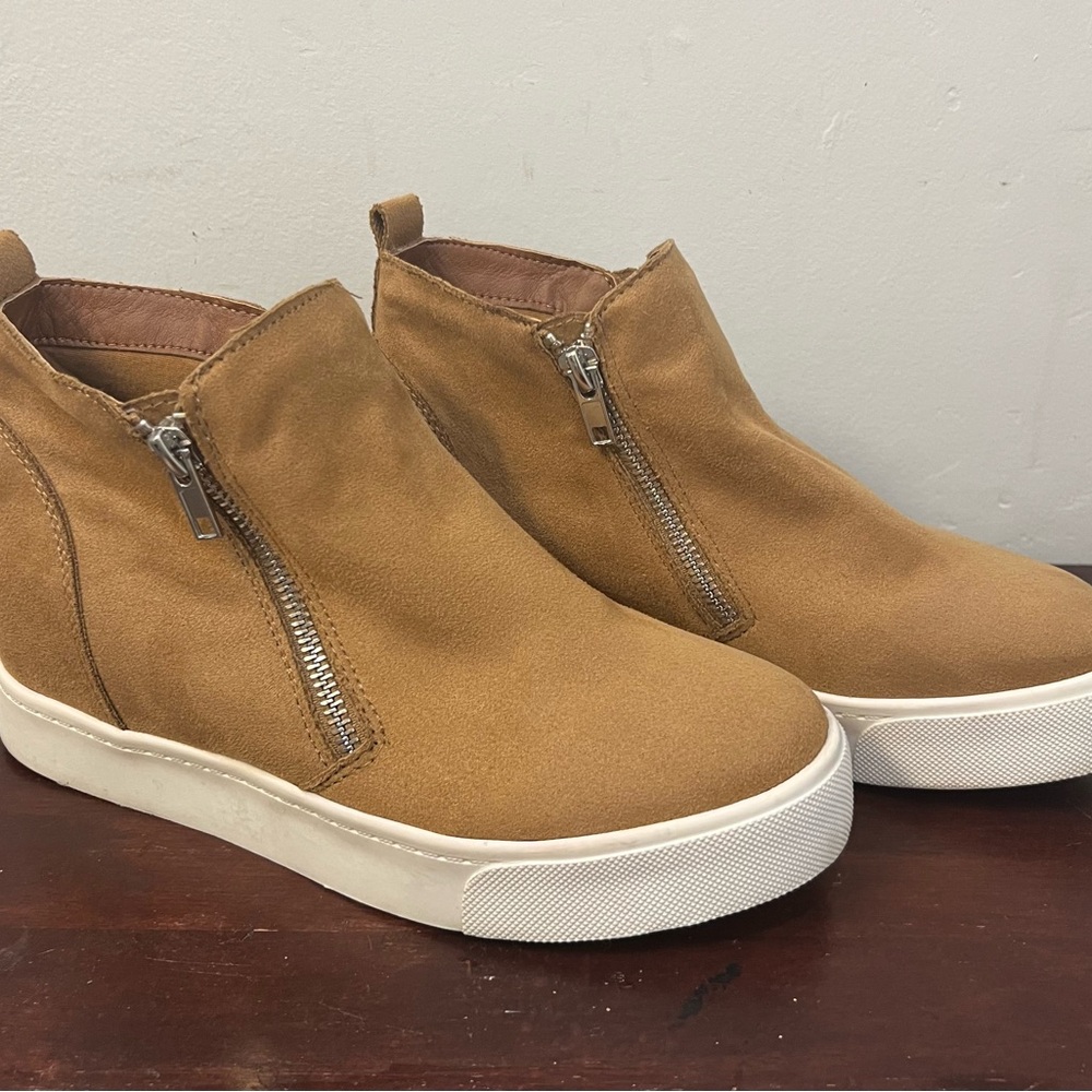Soda Tan High-Top Sneakers